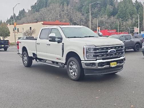 2025 Ford F-350 LARIAT SUPER DUTY