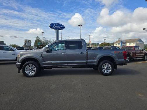 2022 Ford F-350 PLATINUM