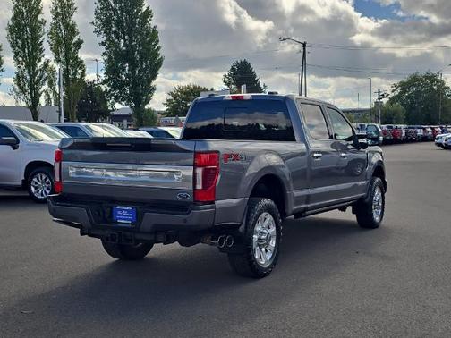 2022 Ford F-350 PLATINUM