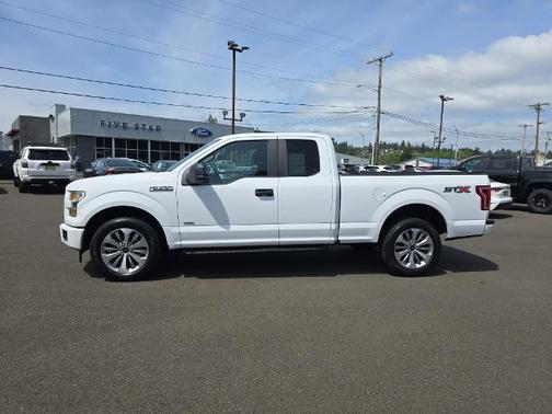 OXFORD WHITE 2017 Ford F-150 XL