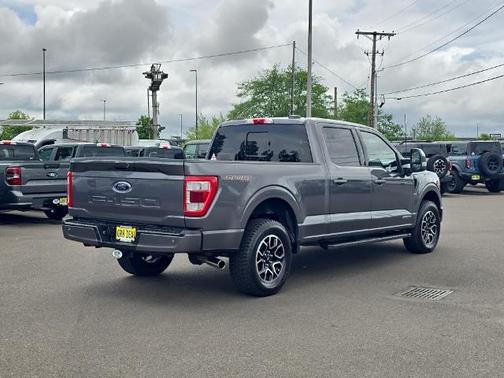 CARBONIZED GRAY METALLIC 2022 Ford F-150 LARIAT