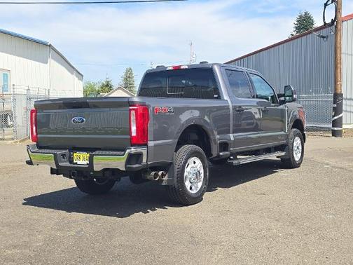 CARBONIZED GRAY 2025 Ford F-250 XLT