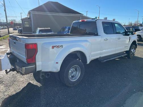 2021 Ford F-350 LARIAT SUPER DUTY