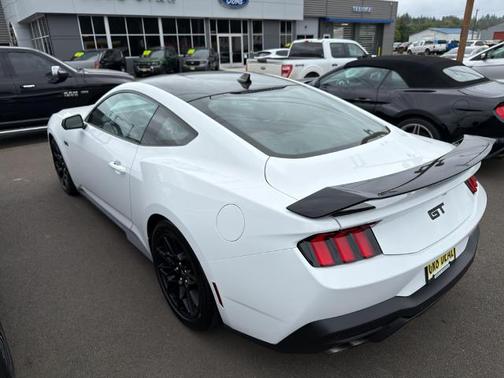 OXFORD WHITE 2024 Ford Mustang GT PREMIUM