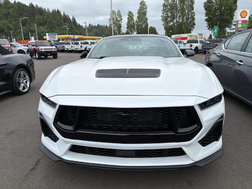 OXFORD WHITE 2024 Ford Mustang GT PREMIUM