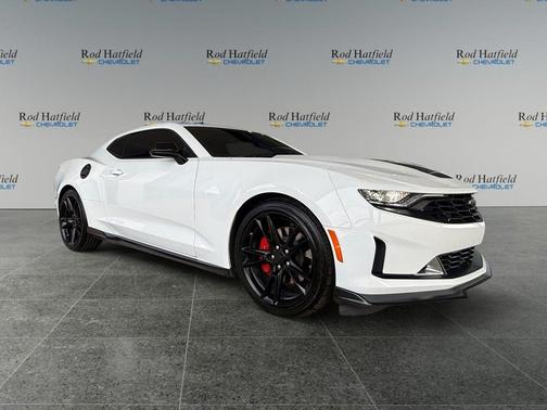 Summit White 2023 Chevrolet Camaro RWD Coupe LT1