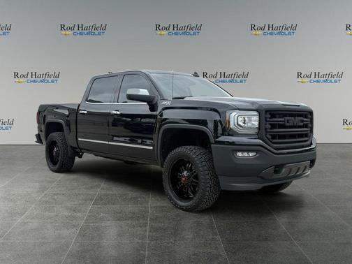 Onyx Black 2017 GMC Sierra 1500 SLT