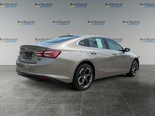 Mineral Gray Metallic 2022 Chevrolet Malibu FWD LT