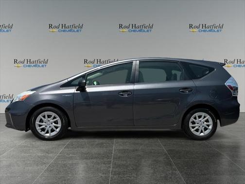 2012 Toyota Prius v Five