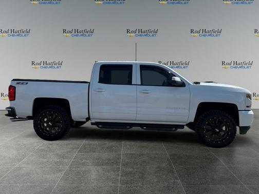 2017 Chevrolet Silverado 1500 2LT