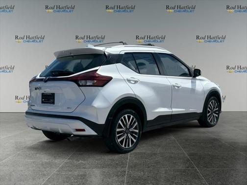 2022 Nissan Kicks SV