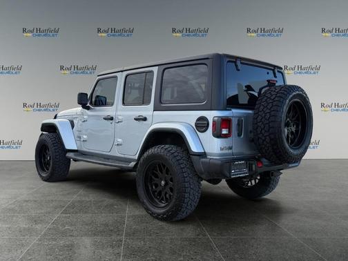 2023 Jeep Wrangler 4-Door Sahara 4x4