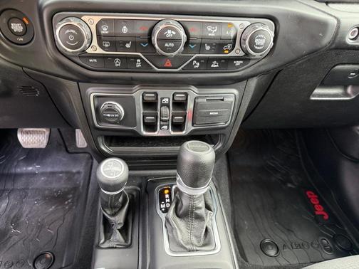 2021 Jeep Gladiator Sport S