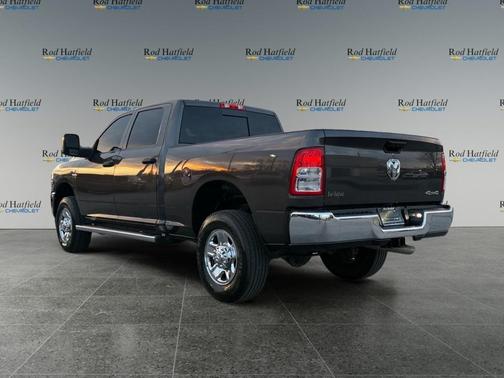 2024 RAM 2500 Tradesman Crew Cab 4x4 6'4' Box