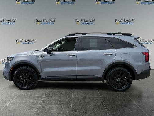 Everlasting Silver 2023 Kia Sorento S