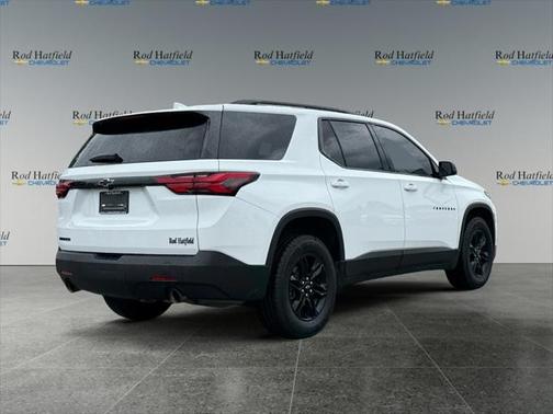 2022 Chevrolet Traverse LS