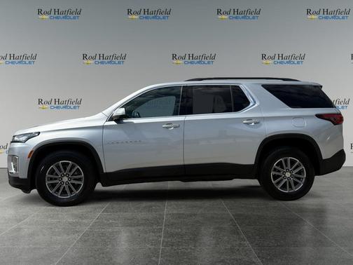2022 Chevrolet Traverse LT Leather