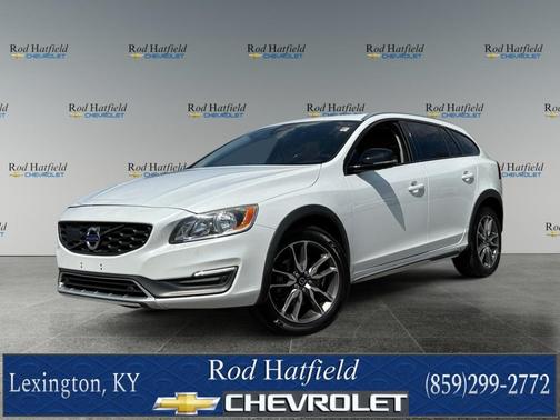 2015 Volvo V60 Cross Country T5
