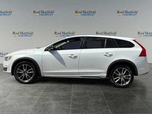 2015 Volvo V60 Cross Country T5