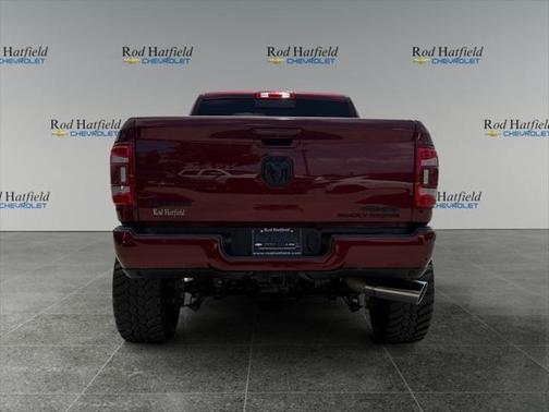 2020 RAM 2500 Big Horn Crew Cab 4X4 6'4' Box