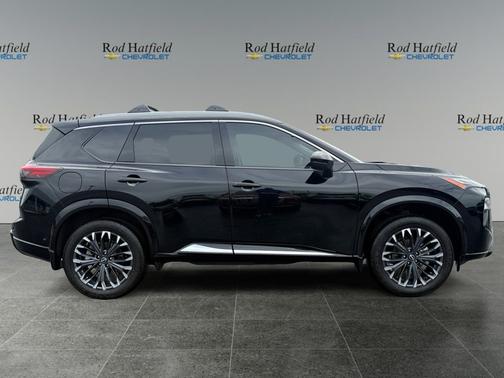 Super Black 2026 Nissan Rogue Platinum
