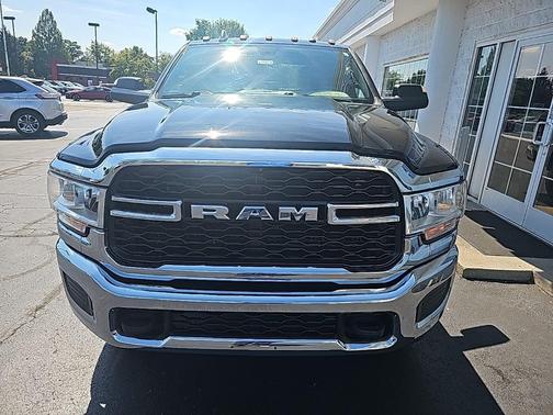2021 RAM 2500 Tradesman Crew Cab 4x4 6'4' Box