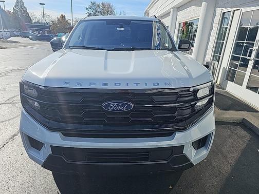 2025 Ford Expedition Max Active 4x2