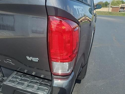2017 Toyota Tacoma Base
