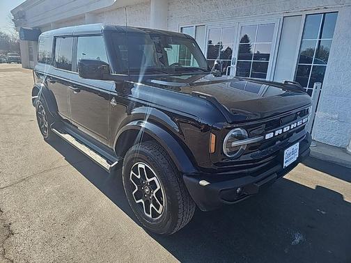 2025 Ford Bronco Outer Banks