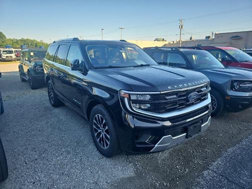 Black Metallic 2025 Ford Expedition Platinum