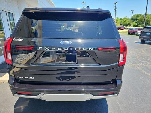 Black Metallic 2025 Ford Expedition Platinum