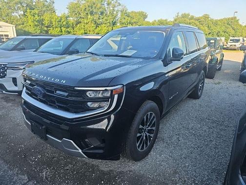 Black Metallic 2025 Ford Expedition Platinum