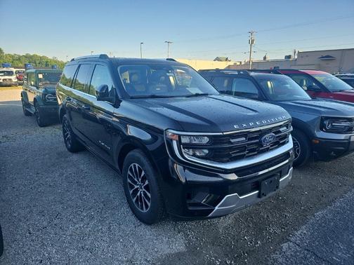 Black Metallic 2025 Ford Expedition Platinum