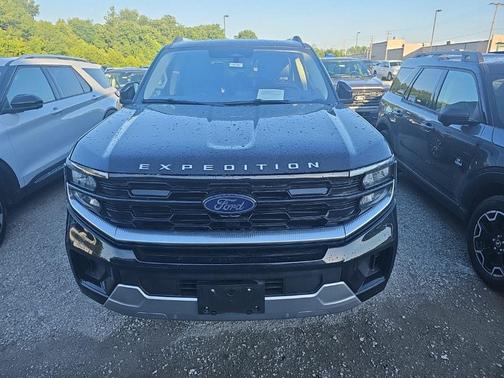 Black Metallic 2025 Ford Expedition Platinum