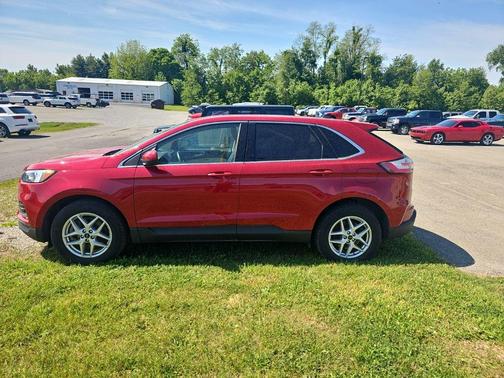 Rapid Red Metallic Tinted Clearcoat 2024 Ford Edge SEL