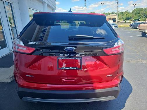Rapid Red Metallic Tinted Clearcoat 2024 Ford Edge SEL