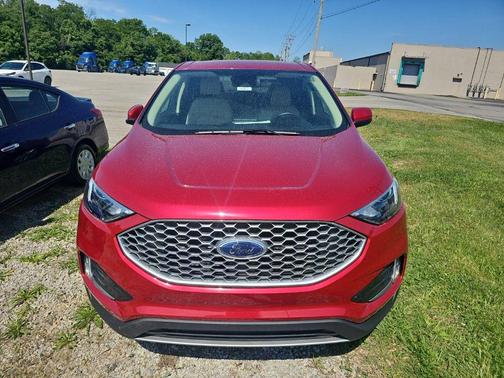 Rapid Red Metallic Tinted Clearcoat 2024 Ford Edge SEL