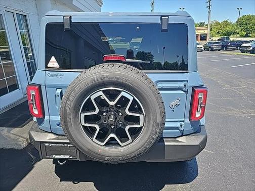 2025 Ford Bronco Outer Banks