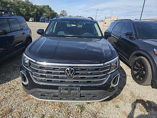 2024 Volkswagen Atlas 2.0T SE w/Technology 4MOTION