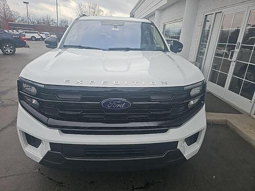 2025 Ford Expedition Max Active 4x4