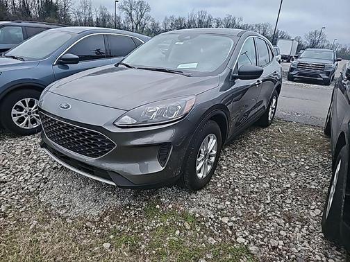Carbonized Gray Metallic 2022 Ford Escape SE