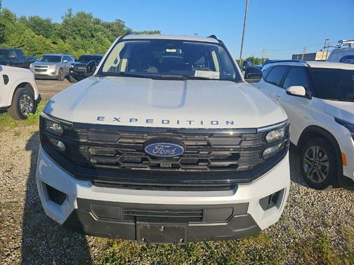 Silver Metallic 2025 Ford Expedition Active