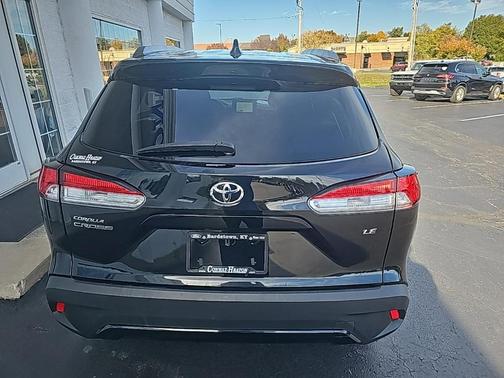 2024 Toyota Corolla Cross LE