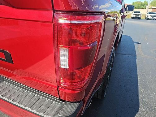 Rapid Red Metallic Tinted Clearcoat 2021 Ford F-150 XLT
