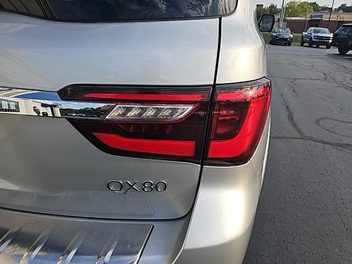2020 INFINITI QX80 Luxe