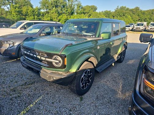 Green Metallic 2025 Ford Bronco Outer Banks