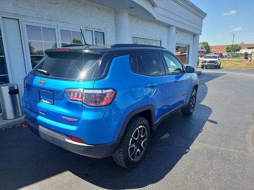 Hydro Blue Pearlcoat 2025 Jeep Compass Trailhawk