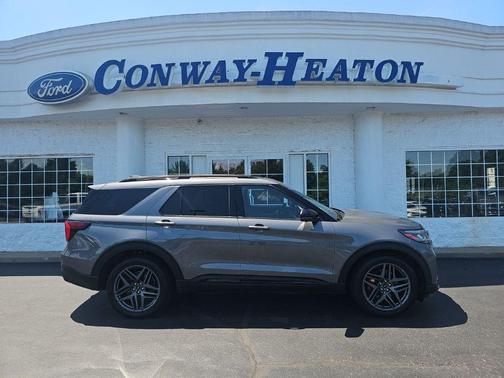 Gray Metallic 2025 Ford Explorer ST