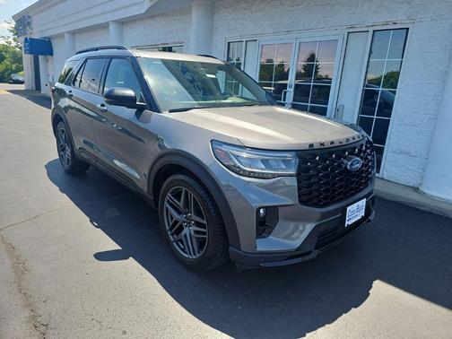 Gray Metallic 2025 Ford Explorer ST