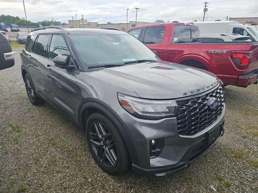 Gray Metallic 2025 Ford Explorer ST